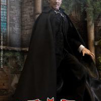 Infinite Statue Christopher Lee as Dracula Deluxe Sixth Scale Figure