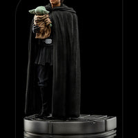 Sideshow / Iron Studios Luke Skywalker & Grogu Tenth Scale Statue