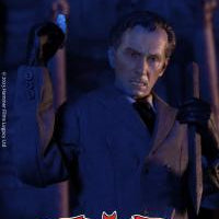 Infinite Statue Peter Cushing as Van Helsing Deluxe Sixth Scale Figure